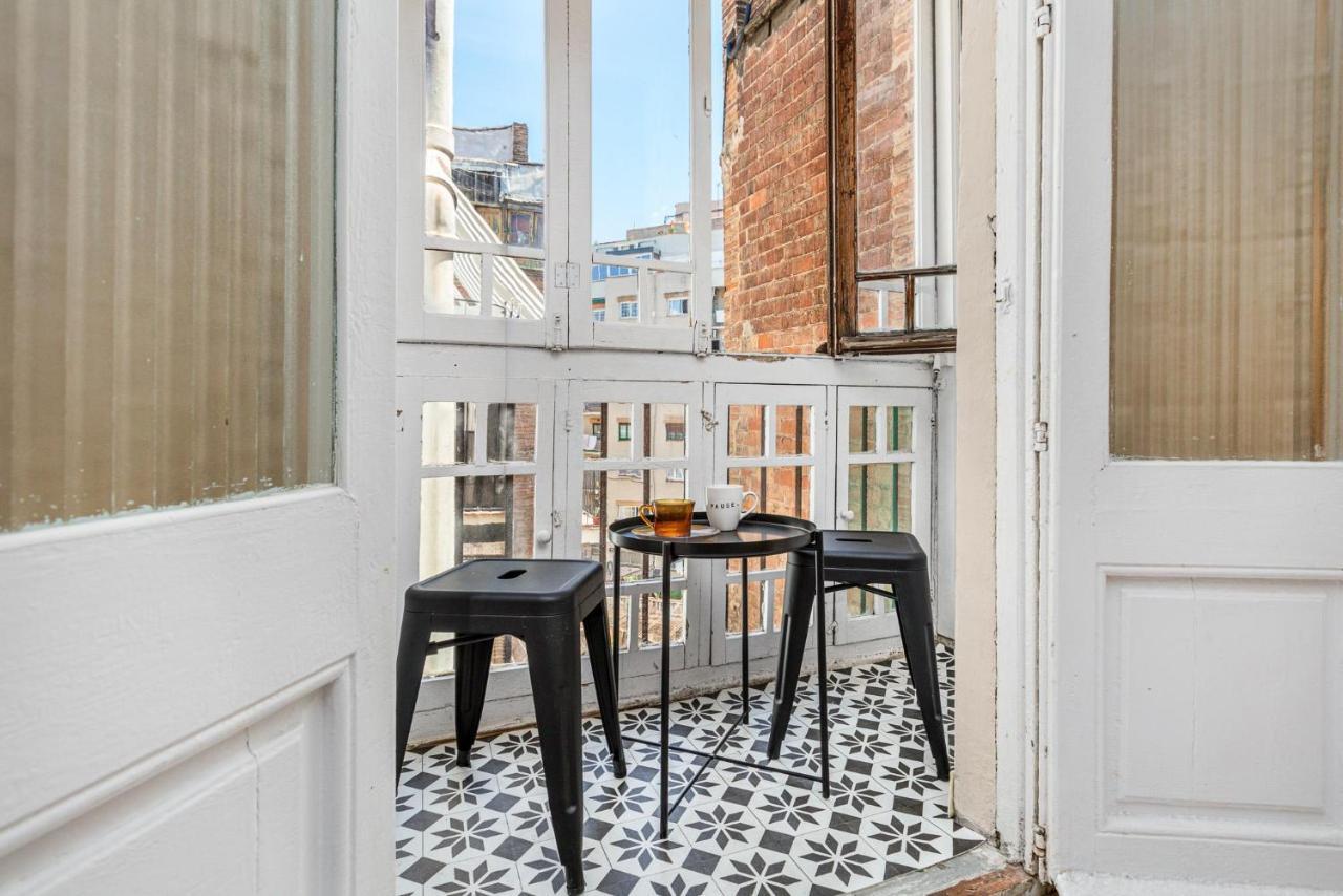 Fridays Flats Retro Chic In Poble Sec Apartment Barcelona Exterior photo