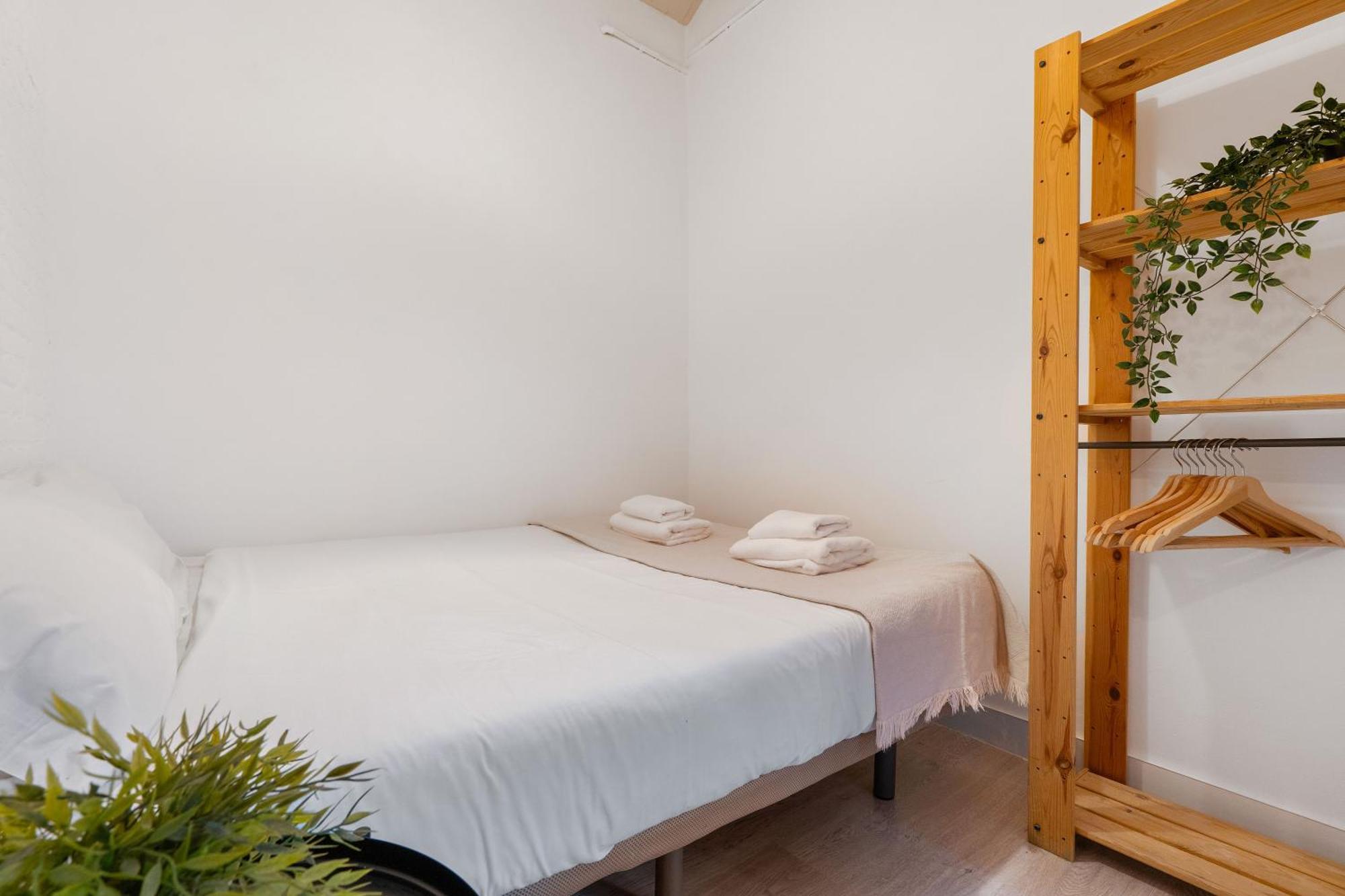 Fridays Flats Retro Chic In Poble Sec Apartment Barcelona Exterior photo