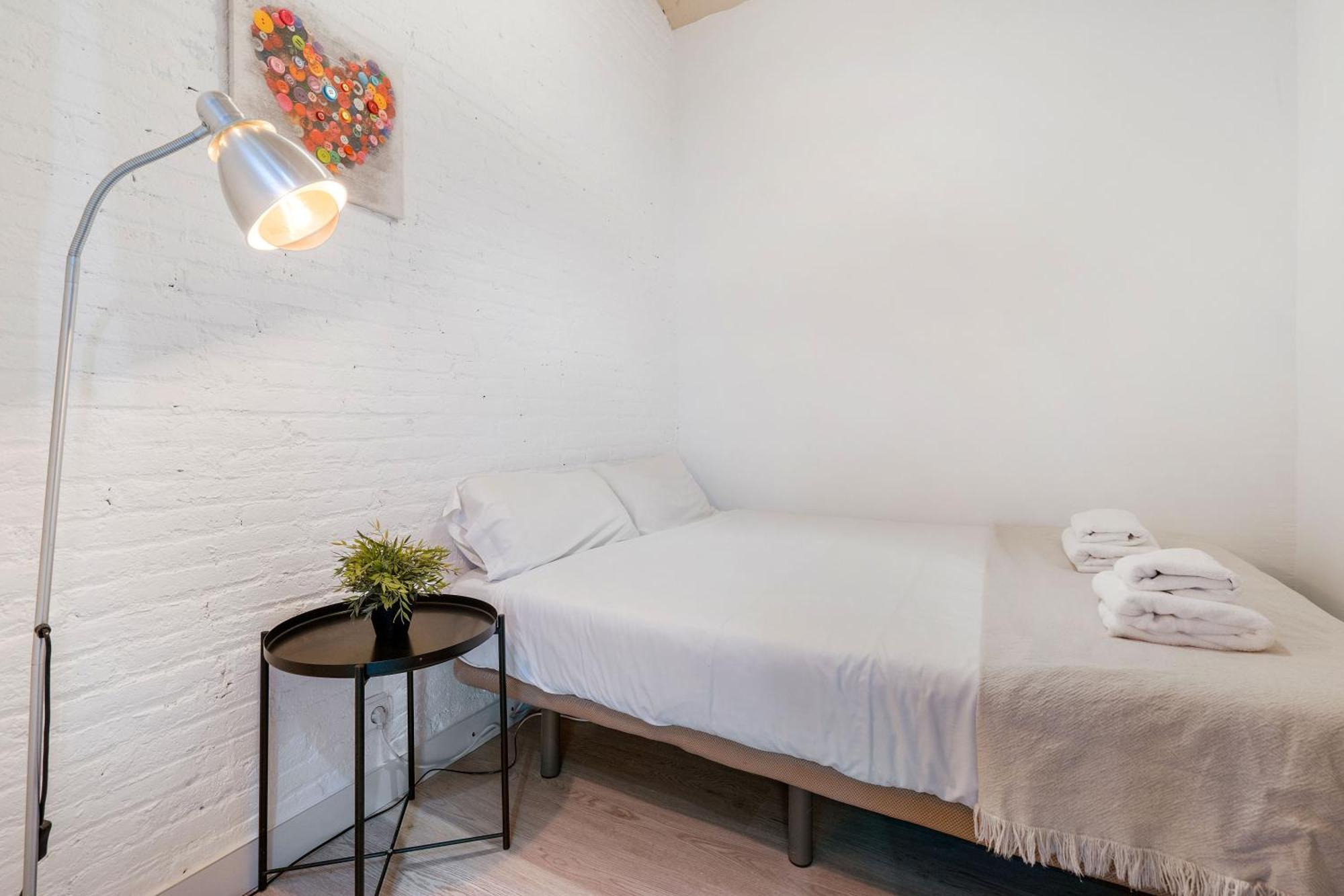 Fridays Flats Retro Chic In Poble Sec Apartment Barcelona Exterior photo